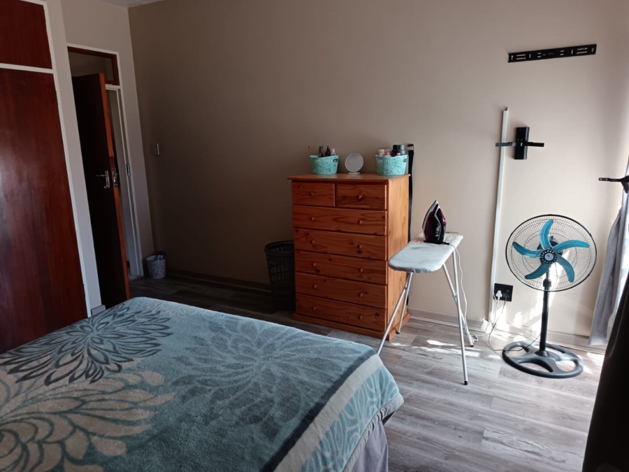 2 Bedroom Property for Sale in Belgravia Northern Cape